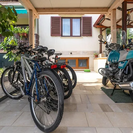 Mit Terrasse By Interhome Apartmán Funtana