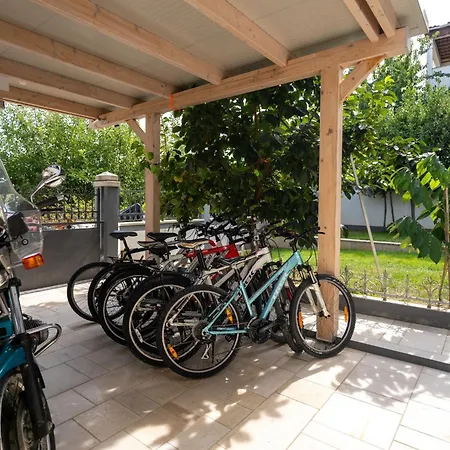 Apartmán Mit Terrasse By Interhome Funtana