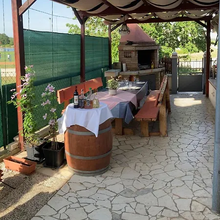Mit Terrasse By Interhome *