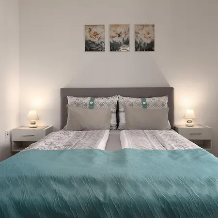 Mit Terrasse By Interhome Apartmán